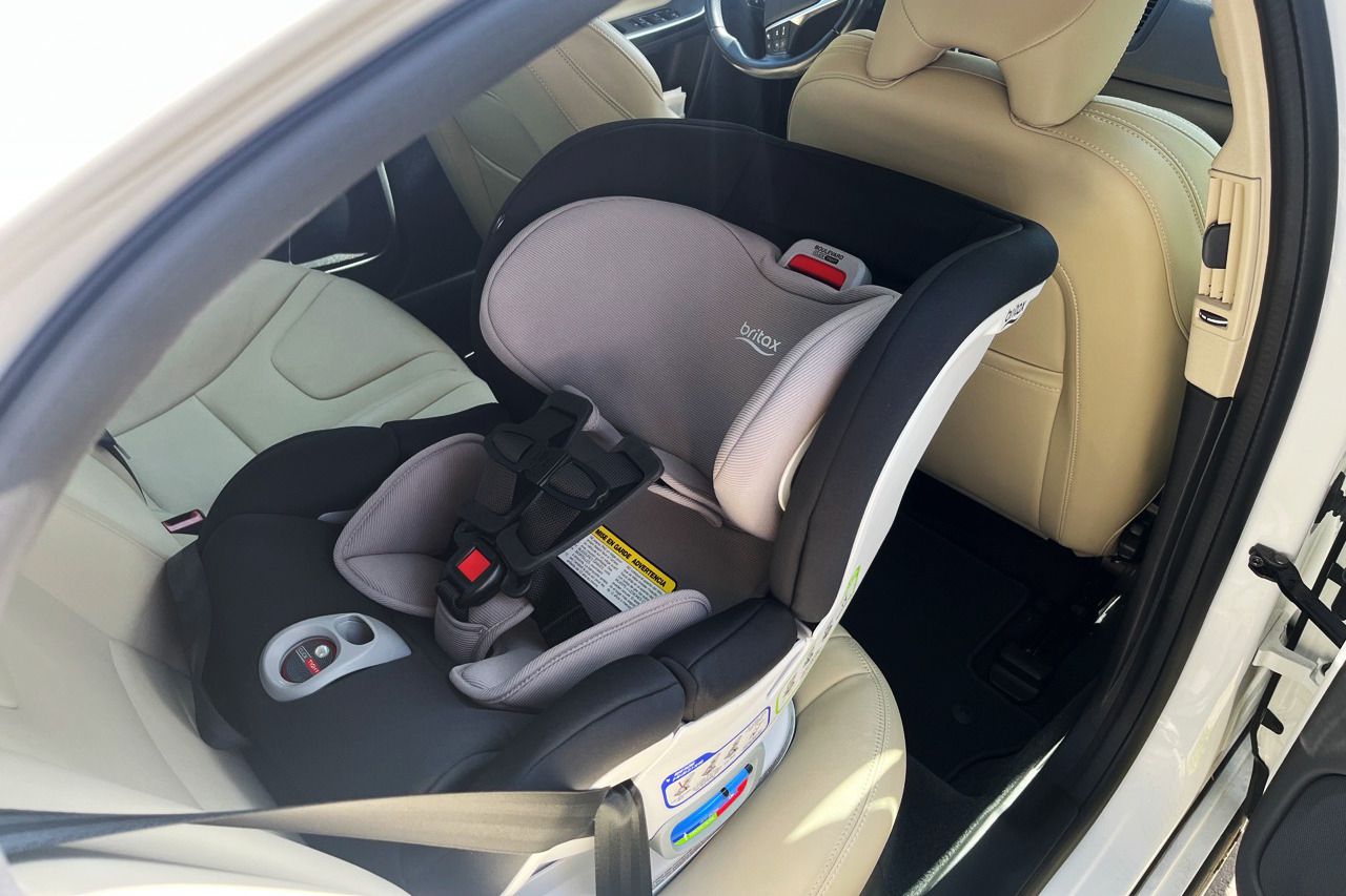The Britax Boulevard ClickTight Convertible Car Seat installed in a car