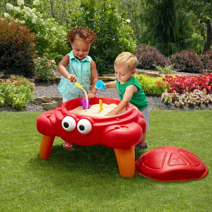 crabbie-sand-table