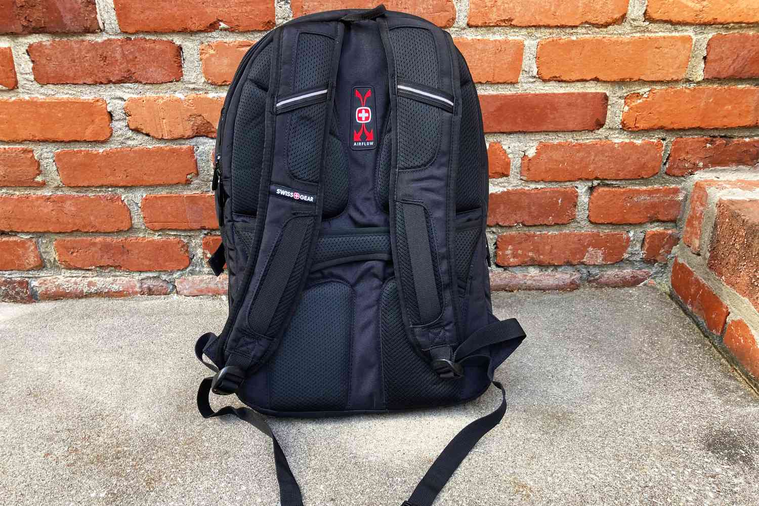 The Swissgear 3760 ScanSmart Laptop Backpack on the flooor