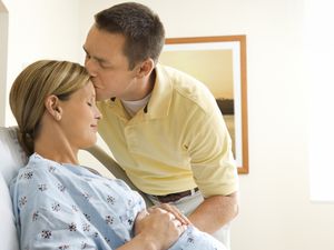 Couple at the hospital in labor