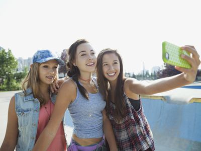 Three teen girls take a selfie