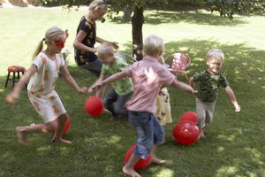 儿童聚会游戏-户外游戏