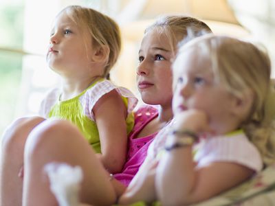 kids' TV content rating - girls watching TV