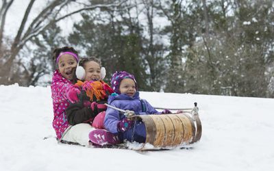 2022年最适合孩子的15款雪橇