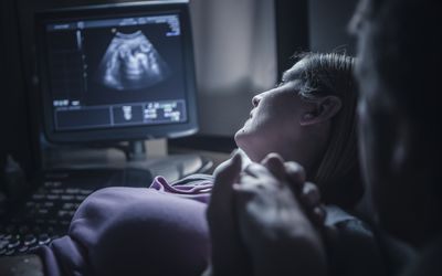 超声宫腔镜检查的孕妇