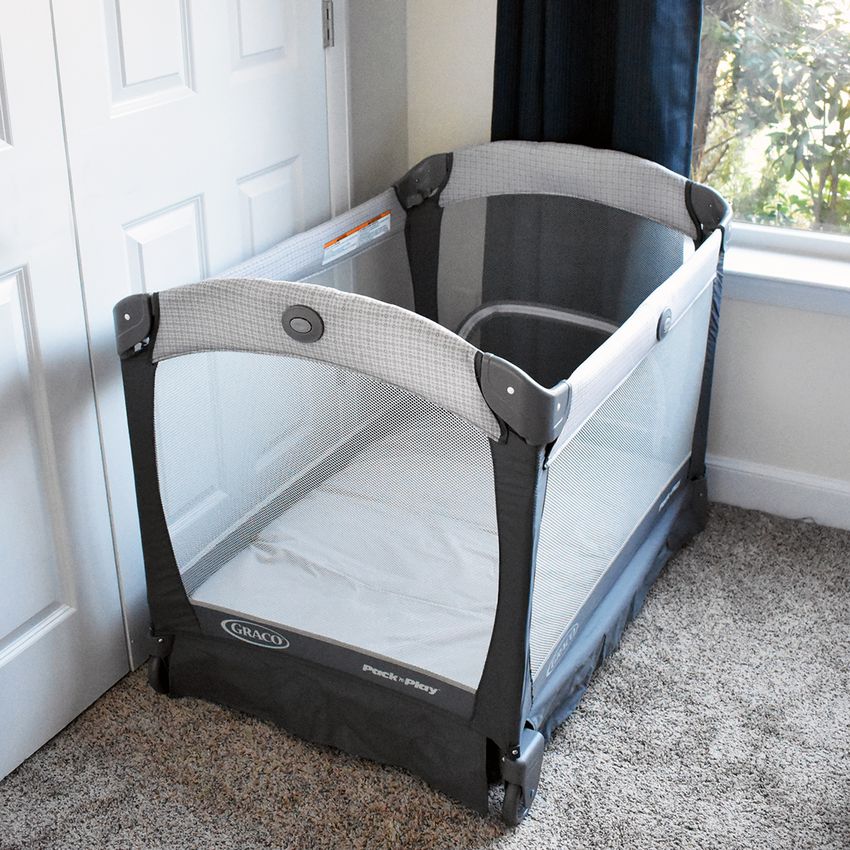 Graco Pack and Play Cuddle Cove Playard